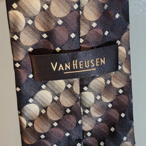 Van Heusen Black and Brown Patterned Tie - Picture 3 of 4